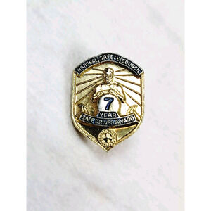 Vintage National Safety Council Safe Driver Award 7 Year Screw back Pin